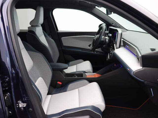 Renault 5 Roland-Garros Comfort range | Achteruitrijcamera | Elektrisch verwarmbare voorstoelen | ISOFIX-bevestigingssysteem voor kinderzitjes op passagiersstoel en op de twee buitenste zitplaatsen achter