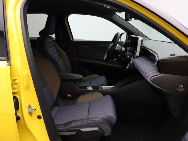 Renault 5 Techno Urban range | Achteruitrijcamera | ISOFIX-bevestigingssysteem voor kinderzitjes op passagiersstoel en op de twee buitenste zitplaatsen achter | LED-dagrijverlichting met specifiek vormgegeven lichtsignatuur