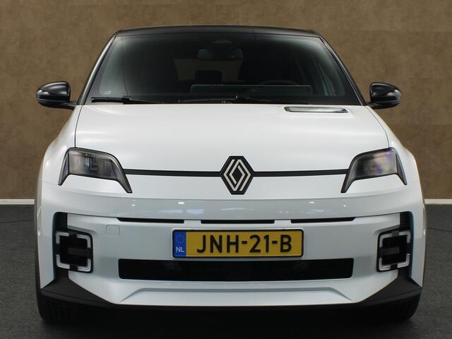Renault 5 comfort range techno 52 kWh - SOH 99.8%!! - 3 FASE LADEN - PARKEERSENSOREN VOOR EN ACHTER - APPLE CARPLAY/ANDROID AUTO - NAVIGATIE - HARMAN/KARDON GELUIDSINSTALLATIE