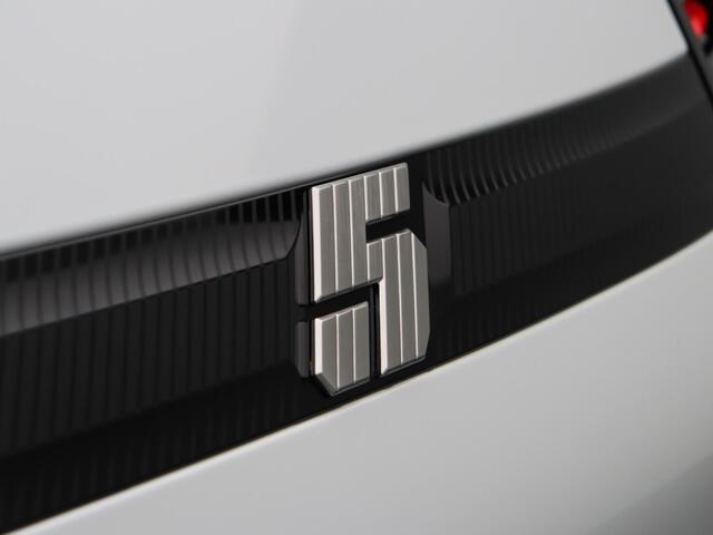 Renault 5 Techno Comfort range | Achteruitrijcamera | ISOFIX-bevestigingssysteem voor kinderzitjes op passagiersstoel en op de twee buitenste zitplaatsen achter | LED-dagrijverlichting met specifiek vormgegeven lichtsignatuur