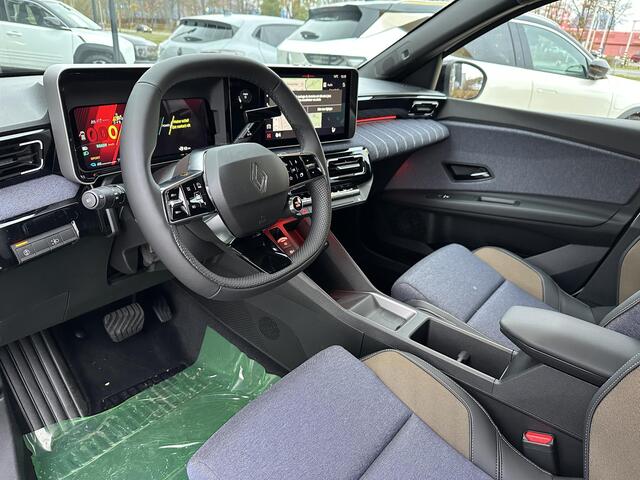 Renault 5 Techno Urban Range Techno 120 pk l Nog dit jaar uit voorraad leverbaar! l ¤ 1.700 voorraadvoordeel!