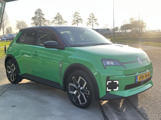 Renault 5 urban range techno 40 kWh / Camera / Stoelverw.+Stuurverw. / Apple Carplay - Android Auto / 18'' LMV /