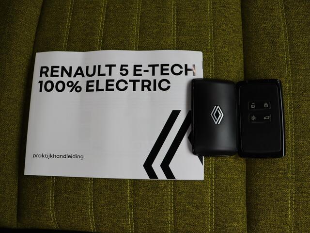 Renault 5 Iconic cinq Comfort range | Achteruitrijcamera | Elektrisch verwarmbare voorstoelen | ISOFIX-bevestigingssysteem voor kinderzitjes op passagiersstoel en op de twee buitenste zitplaatsen achter