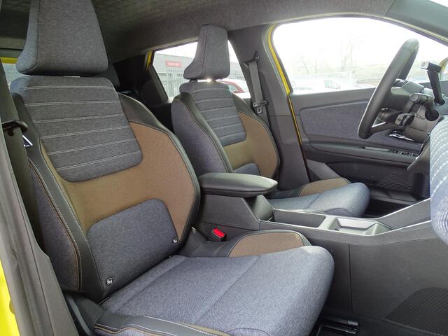 Renault 5 comfort range techno 52 kWh NU 5 JAAR GARANTIE! / PACK WINTER / TWO-TONE