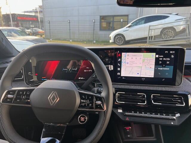 Renault 5 comfort range techno 52 kWh Auto van het jaar | uit voorraad leverbaar | 400 km actieradius