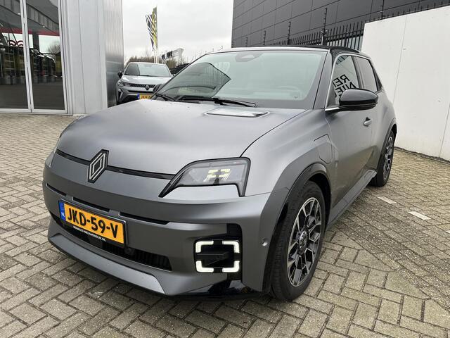 Renault 5 comfort range Roland-Garros 52 kWh / Pack Advanced and Driving Assist / Harman Kardon Premium Audio / V2L Adapter / Demo Zuidoost vraag naar beschikbaarheid