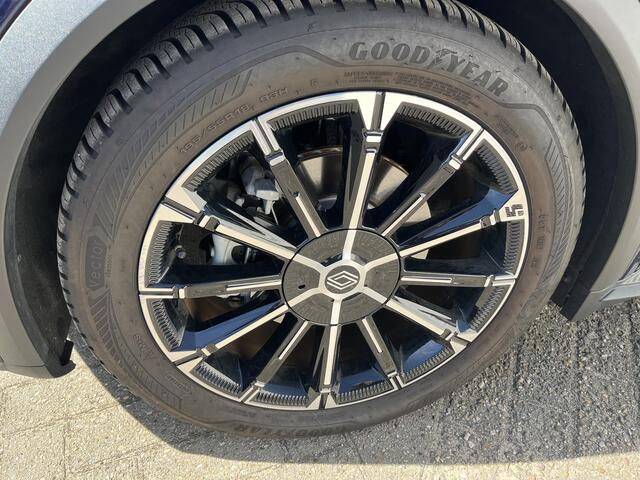 Renault 5 comfort range techno 52 kWh / PACK WINTER / PACK ADVANCED / 18 INCH LICHTMETAAL CHRONO / TREKHAAK AFNEEMBAAR / ALL WHEATHER BANDEN / TWO TONE / EXTRA GARANTIE