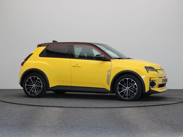 Renault 5 comfort range techno 52 kWh | Stoel-stuur verwarming | Adaptieve cruise control | Achteruitrijcamera | Warmtepomp |