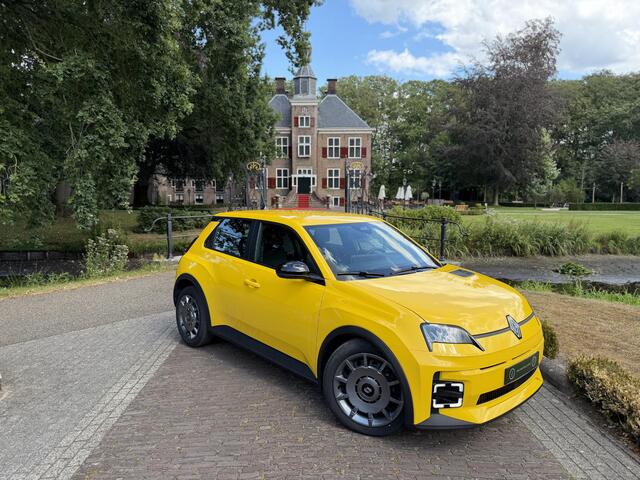 Renault 5 urban range evolution 40 kWh | 1.300 KM | LED | CArPlay | BTW |
