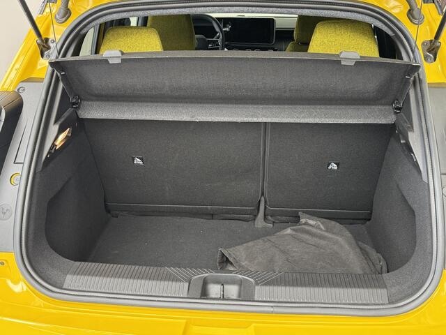 Renault 5 comfort range iconic cinq 52 kWh | Navigatie | Camera | Stoelverwarming | Harman / Kardon Audio | Adaptive Cuise Control |SOH 98% |