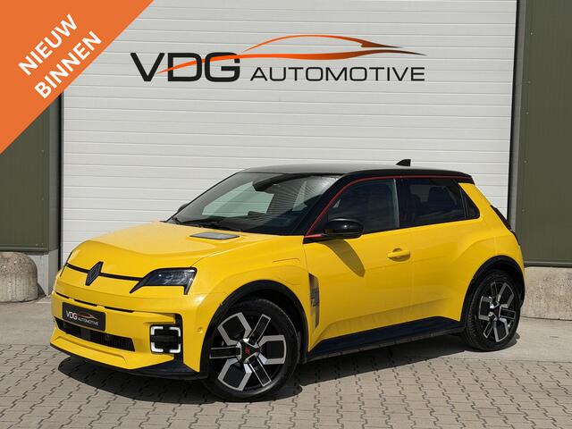 Renault 5 comfort range iconic cinq 52 kWh / SOH 99% / Snellader / Navigatie / 18" / Harman Kardon / Adaptive cruise / Parkeer Camera / Clima / Keyless