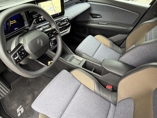 Renault 5 EV 52kWh Techno 110 kW comfort range SOH 99% / Snellader / Navigatie / 18" / Adaptive cruise / Parkeer Camera / Clima / Keyless/ Two Tone