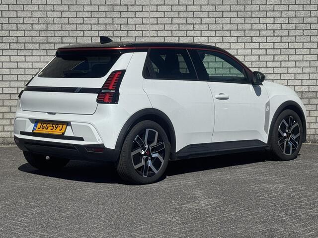 Renault 5 comfort range Techno 52 kWh | Adaptive Cruise Control | Camera | Navigatie | Apple CarPlay / Android Auto |
