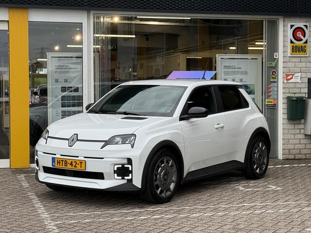 Renault 5 urban range evolution 40 kWh | NAP | Key-less | Climate Control | Apple Carplay & Android Auto | Cruise Control | LED | DAB |