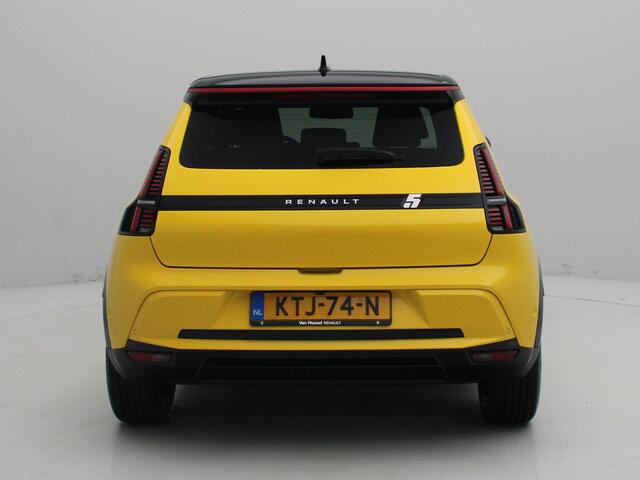 Renault 5 comfort range iconic cinq 52 kWh | Pack safety & advanced driving assist met full easy park assist met parkeersensoren rondom + achteruitrijcamera | Harman Kardon® premium audio | Stoel- en stuurverwarming |