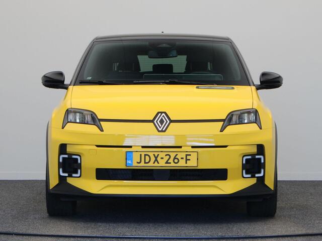 Renault 5 comfort range techno 52 kWh | Stoel- en stuurwielverarming | 18" chrono LMV | Achteruitrijcamera |