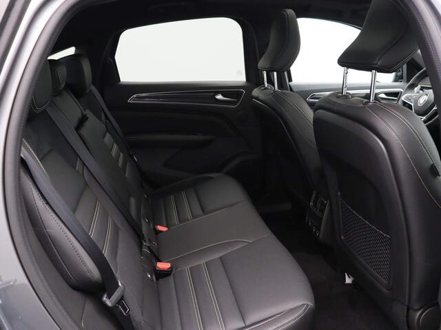 Renault Arkana 1.6 E-Tech hybrid 145 E-Tech engineered | NL-auto | Panoramadak | Leder | Elektrisch verstelbare stoelen | Bose audio | 9,3 inch | Stoel en stuur verwarming |