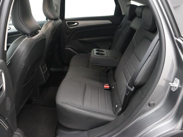 Renault Arkana 1.3 TCe 140 AUT. AD-CRUISE CAMERA CARPLAY WINTER-PACK