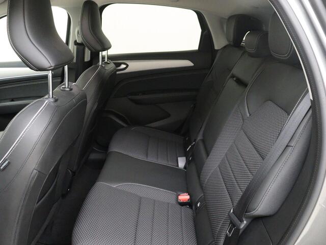 Renault Arkana 1.6 E-Tech Hybrid 145 PK Intens Navigatie / Climate Control / Adaptief Cruise Control / Parkeersensoren Voor en Achter / Camera Achter / Apple Carplay & Android Auto