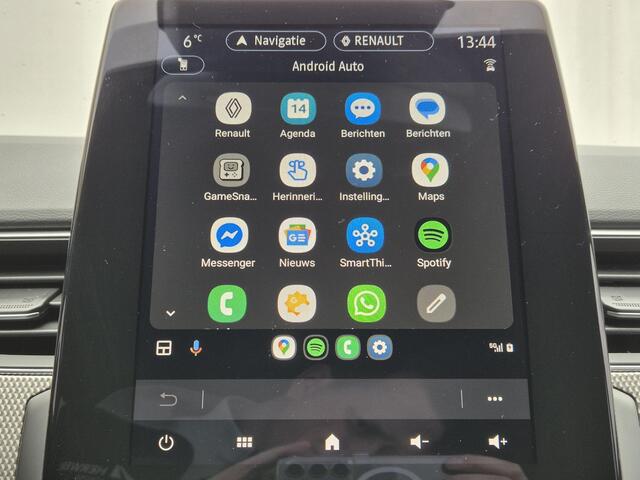 Renault Arkana 1.6 E-Tech hybrid 145 techno Automaat / Pack Solid / Apple Carplay Android Auto / Stuur-, en stoelverwarming / Navigatie / Keyless Entry/Start / Dode hoek detectie / Allseason banden /