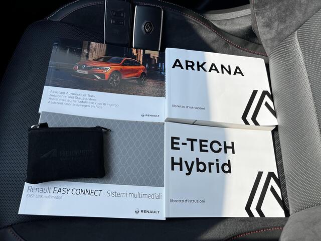 Renault Arkana 1.6 E-Tech Hybrid 145 R.S. Line automaat / Dealer onderhouden 1e eign. / Schuifdak / Stuur- en stoelverwarming / Parkeerassistent / Naiv groot scherm / Apple Carplay Android /