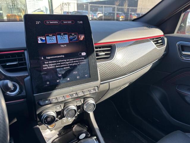 Renault Arkana 1.6 E-Tech Hybrid 145 R.S. Line | Achteruitrijcamera | Cruise control | Klimaatregeling | Navigatie | Parkeersensoren | Stoelverwarming | Lichtmetalen velgen | Metallic lak