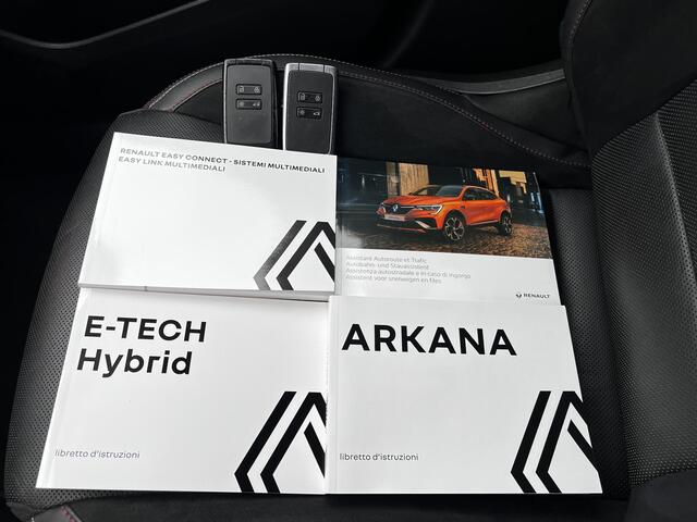Renault Arkana 1.6 E-Tech Hybrid 145 R.S. Line Automaat / Dealer onderhouden / Adapt. CC / Dode hoek detectie/ Stuur- en stoelverwarming / Navigatie / Apple Carplay Android Auto /
