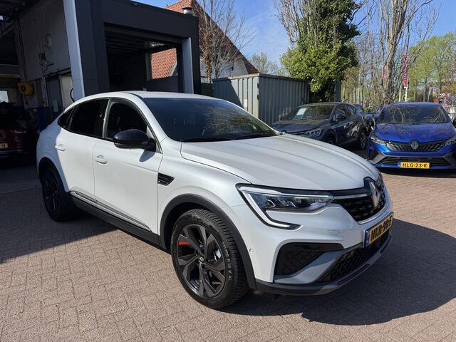 Renault Arkana 1.6 E-Tech full hybrid 145 RS-Line
