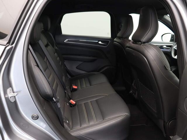 Renault Arkana E-Tech hybrid 145 E-Tech engineered | Stoel & Stuur verwarming | Grootscherm Navigatie | Adaptive Cruise | Elektrisch verstelbare voorstoelen |