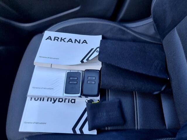Renault Arkana 1.6 E-Tech hybrid 145 E-Tech engineered Automaat / Bose Audio / Lederen/Alcantara Bekleding / Cruise Control Adaptief / Dodehoekdetectie