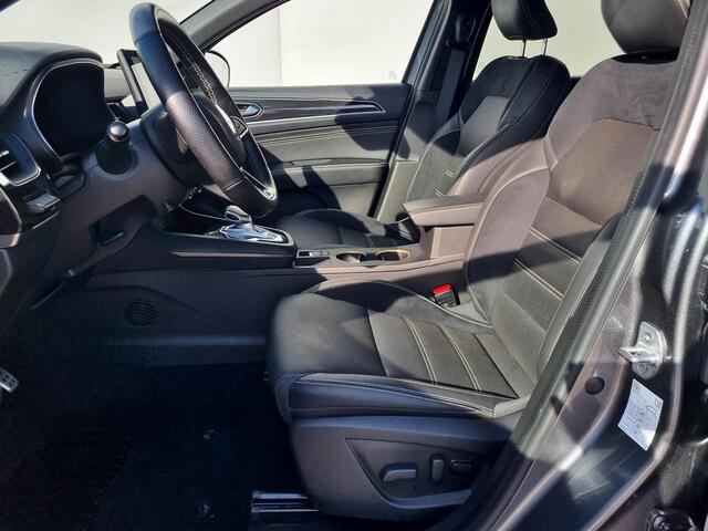 Renault Arkana 1.6 E-Tech hybrid 145 E-Tech engineered Automaat / Bose Audio / Lederen/Alcantara Bekleding / Cruise Control Adaptief / Dodehoekdetectie