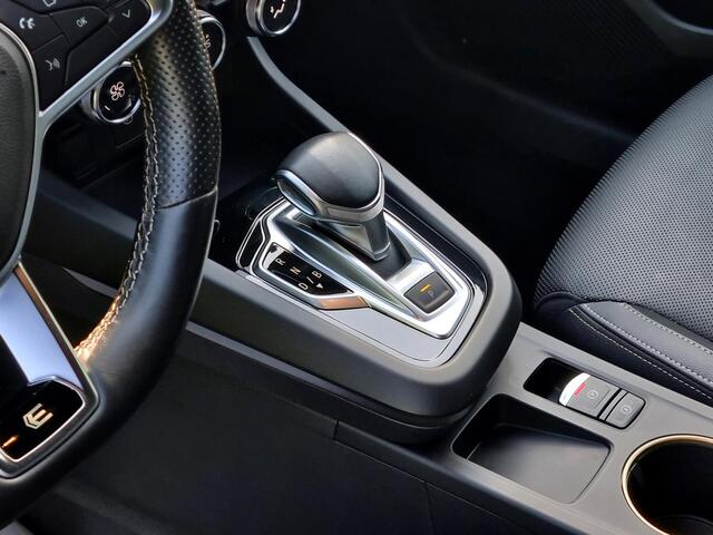 Renault Arkana 1.6 E-Tech hybrid 145 E-Tech engineered Automaat / Bose Audio / Lederen/Alcantara Bekleding / Cruise Control Adaptief / Dodehoekdetectie