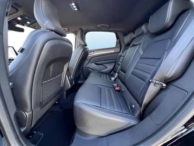Renault Arkana 1.6 E-Tech hybrid 145 E-Tech engineered / Dealer onderhouden / Adapt. CC / Dode hoek detectie/ Stuur- en stoelverwarming / Navigatie groot scherm / BOSE sound / Apple Carplay Android Auto /