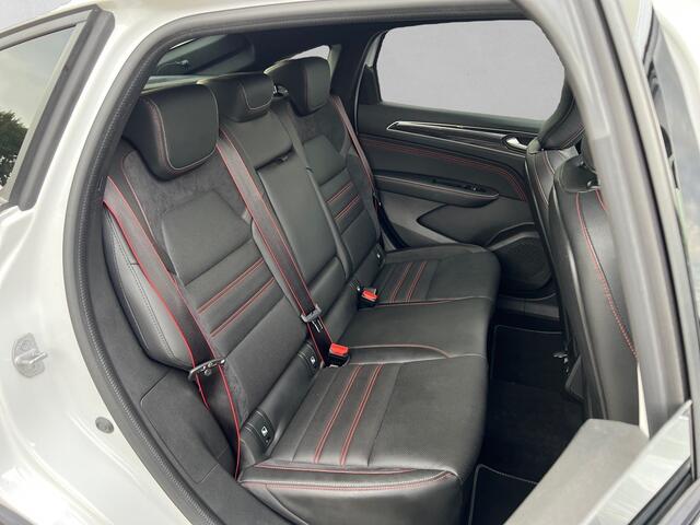 Renault Arkana 1.6 E-Tech Hybrid 145 R.S. Line AUTOMAAT / LEER / STOELVERWARMING / PANORAMADAK