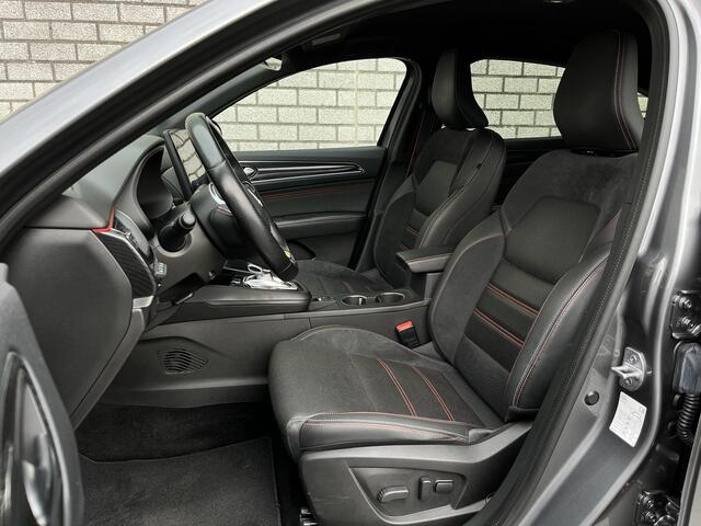 Renault Arkana 1.6 E-Tech Hybrid 145 R.S. Line | Afneembare Trekhaak | All-Season banden | Stoelverwarming | Achteruitrijcamera