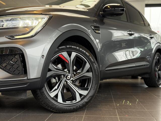 Renault Arkana 1.6 E-Tech Hybrid R.S. Line / Pano / Cam / Keyless