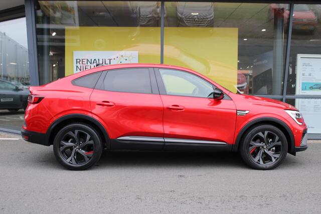 Renault Arkana 1.6 E-Tech Hybrid 145 R.S. Line | ELEKTR. WEGKLAPBARE TREKHAAK | BLIND SPOT | CAMERA | PARKEERSENSOREN V+A | ADAPT. CRUISE CONTROL | CLIMATE CONTROL | CARPLAY