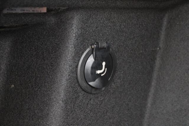 Renault Arkana 1.6 E-Tech Hybrid 145 R.S. Line | ELEKTR. WEGKLAPBARE TREKHAAK | BLIND SPOT | CAMERA | PARKEERSENSOREN V+A | ADAPT. CRUISE CONTROL | CLIMATE CONTROL | CARPLAY