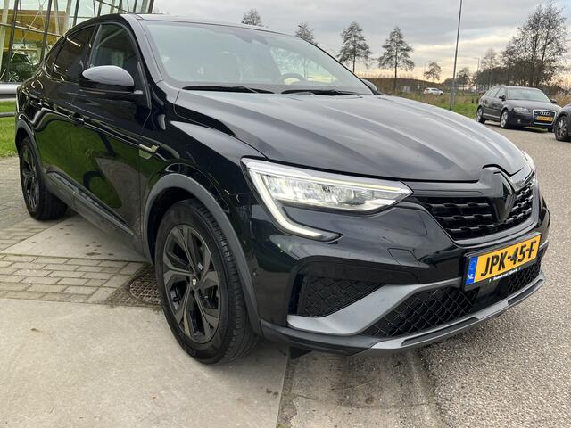 Renault Arkana 1.6 E-Tech hybrid 145 E-Tech engineered / Adaptive Cruise / Elek. stoelen / Stoel+Stuurverw. / Camera /