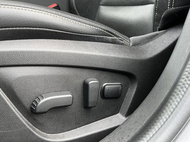 Renault Arkana 1.6 E-Tech hybrid 145 E-Tech engineered / Dealer onderhouden / Adaptive Cruise / Elek. stoelen / Stoel+Stuurverw. / Camera /