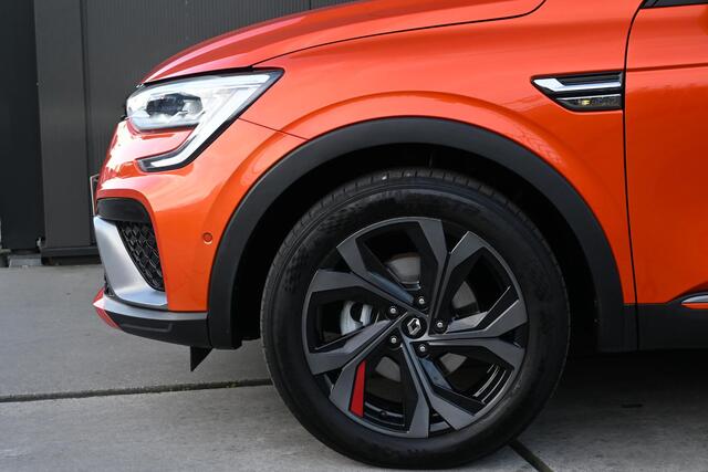 Renault Arkana E-Tech Hybrid 145 RS Line | TREKHAAK | SCHUIF/KANTELDAK | STUUR/STOELVERWARMING | CAMERA | LEDER | ADAPT. CRUISE CONTROL | CLIMATE CONTROL | PDC | LMV