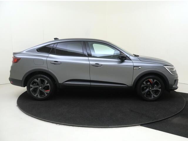 Renault Arkana 1.6 E-Tech Hybrid 145 R.S. Line | Lederen bekleding | Licht metalen velgen 18 inch | Cruise control | Navigatie | Elektrisch verst. stoelen | Stoelverwarming | Park Distance Control voor en achter | Achteruitrijcamera |