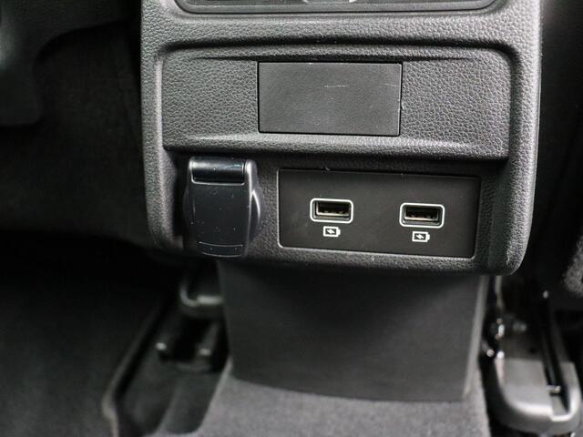 Renault Arkana E-TECH 145pk Hybrid R.S. Line | Navigatie | Achteruitrijcamera | Stoelverwarming | Elektrisch verstelbare stoelen | Bose audio | Cruise Control | Trekhaak |