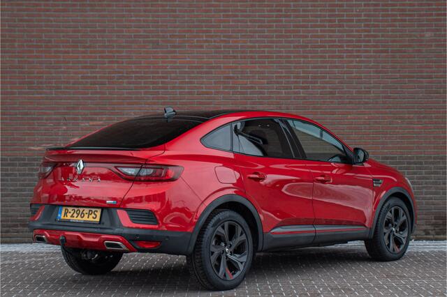 Renault Arkana 1.6 E-Tech R.S. Line, Origineel NL, Bose, Trekhaak, Adaptive Cruise, Carplay, Stoel & Stuurverwarming, Full LED, Camera.