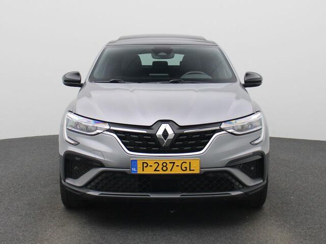 Renault Arkana 1.6 E-Tech Hybrid 145 R.S. Line | Glazen Schuif-/Kanteldak | Side-Steps | Lederen Bekleding | Adaptieve Cruise Control | Stoel- & Stuurwielverwarming | Camera | Blind Spot Warning | PDC Rondom | Elektrisch Verstelbare Stoelen | Keyless | LED Pure Vision |