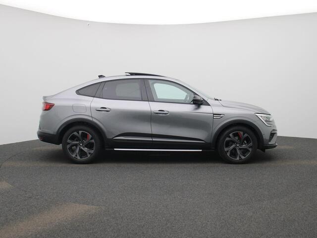 Renault Arkana 1.6 E-Tech Hybrid 145 R.S. Line | Glazen Schuif-/Kanteldak | Side-Steps | Lederen Bekleding | Adaptieve Cruise Control | Stoel- & Stuurwielverwarming | Camera | Blind Spot Warning | PDC Rondom | Elektrisch Verstelbare Stoelen | Keyless | LED Pure Vision |