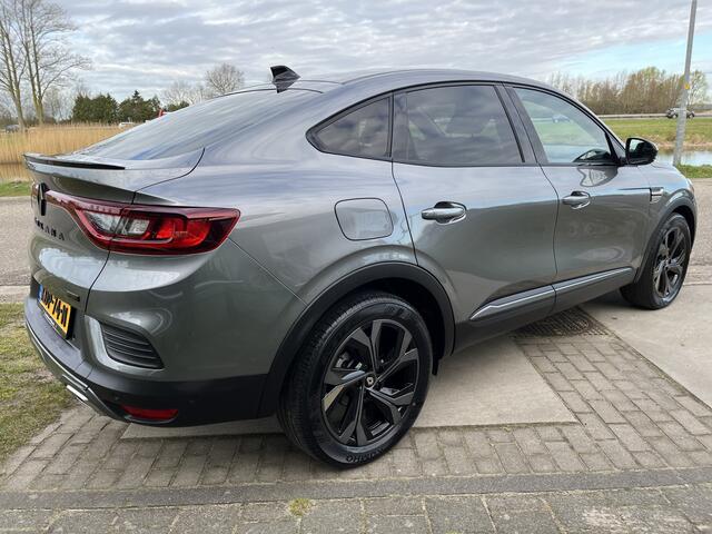 Renault Arkana 1.6 E-Tech hybrid 145PK E-Tech engineered R.S Line / E-Tech engineered / Dealer onderhouden / Adaptive Cruise / Elek. stoelen / Stoel+Stuurverw. / Camera / 2e Paasdag open 09.00-17.00 uur