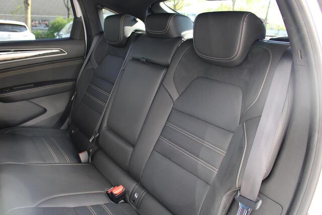 Renault Arkana 1.6 E-Tech hybrid 145 E-Tech engineered | Dodehoekdetectie | Panoramadak | Adaptieve Cruise
