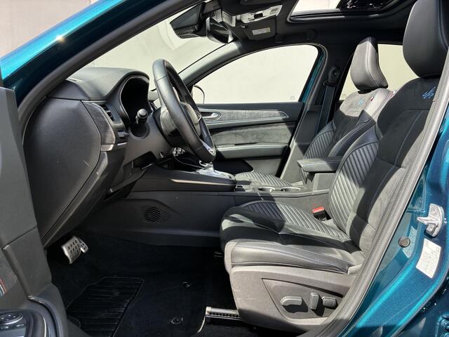 Renault Arkana 1.6 E-Tech full hybrid 145 esprit Alpine / Fabrieksgarantie t/m 10-2026 / Schuif-/Kanteldak / Lederen/Alcantara Bekleding / Navigatie / Apple Carplay/Android Auto / Achteruitrijcamera /