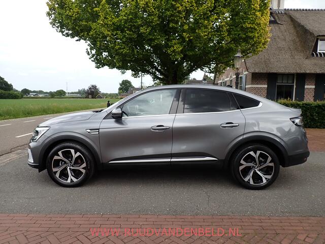 Renault Arkana 1.6 E-Tech full hybrid TECHNO / CRUISE / CARPLAY / CAMERA / NAVI